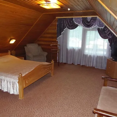 туристический комплекс карина 3* Поляна