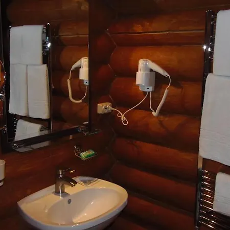 Hotel Tourist Complex Karina 3*