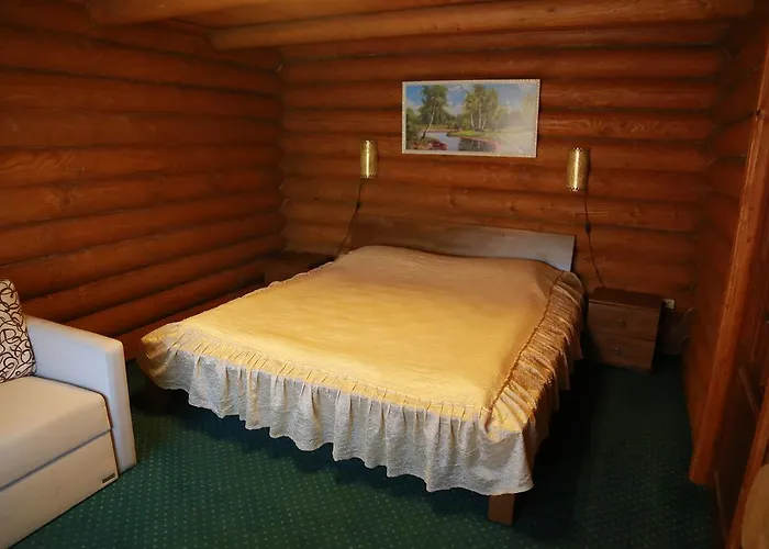 卡琳娜游客大厦酒店 波利亚纳