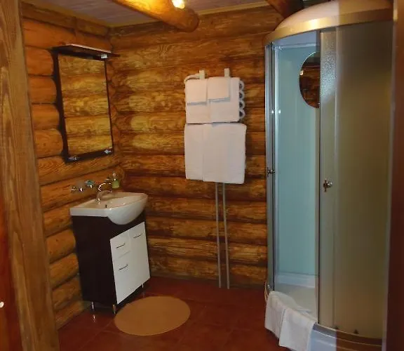 卡琳娜游客大厦酒店 3* 波利亚纳