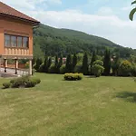 Отель туристический комплекс карина 3*