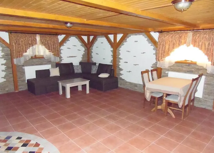 فندق Tourist Complex Karina بوليانا